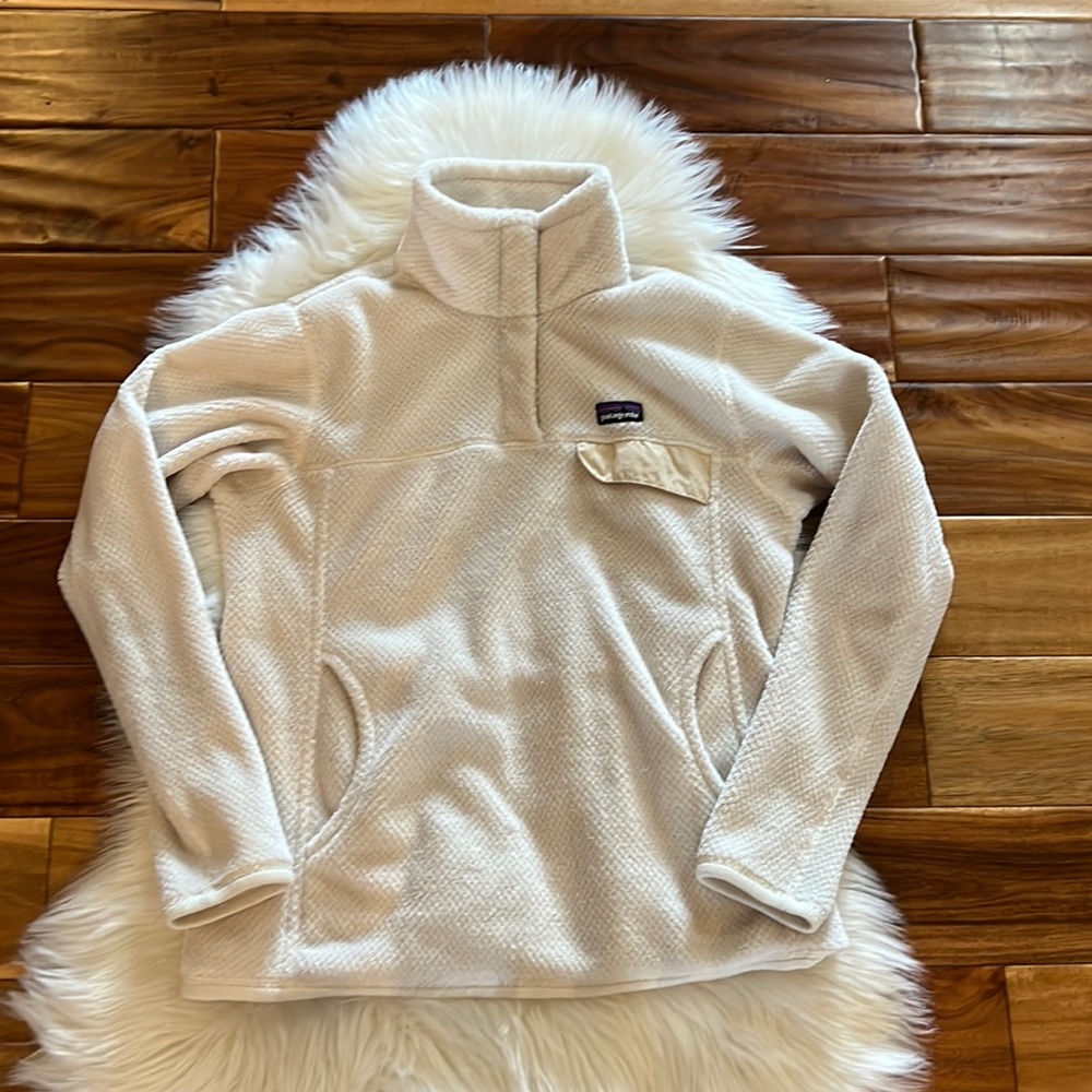 Patagonia Cream Fleece Pullover